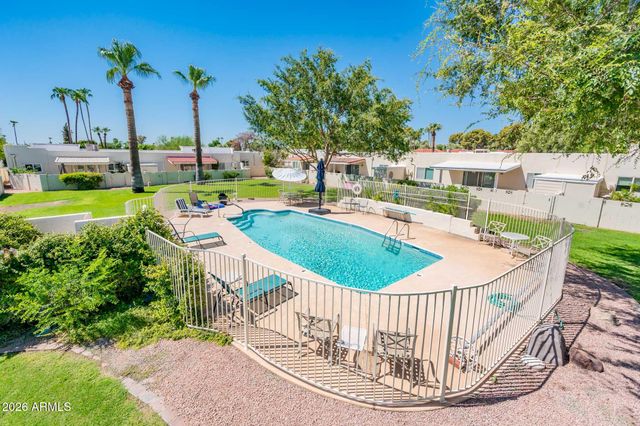 7806 E Bonnie Rose Avenue, Scottsdale, AZ 85250
