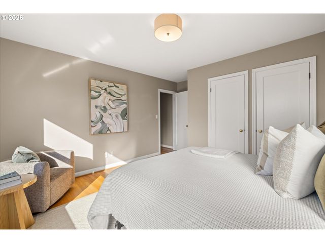 1625 Sw WESTWOOD Dr, Portland, OR 97239