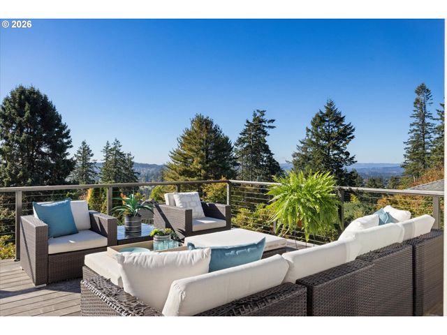 1625 Sw WESTWOOD Dr, Portland, OR 97239
