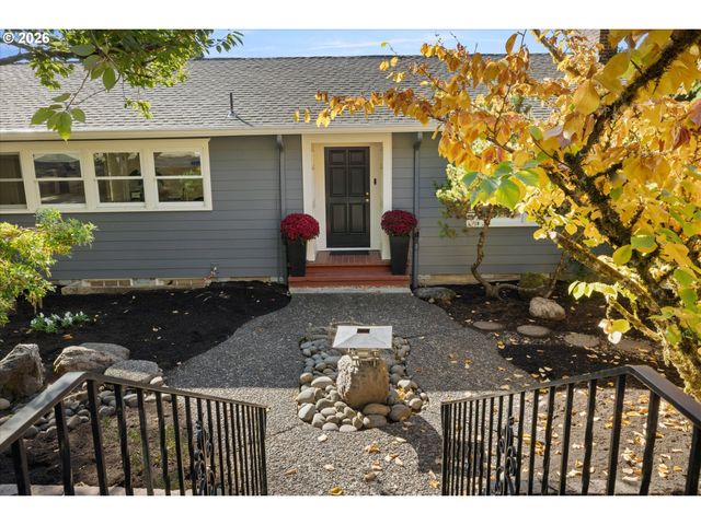 1625 Sw WESTWOOD Dr, Portland, OR 97239