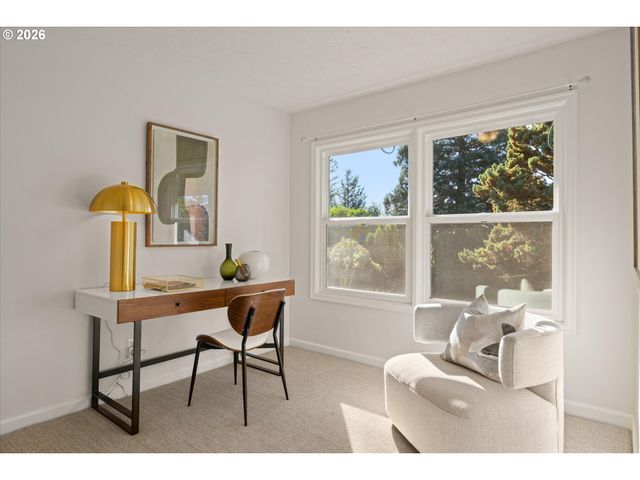1625 Sw WESTWOOD Dr, Portland, OR 97239