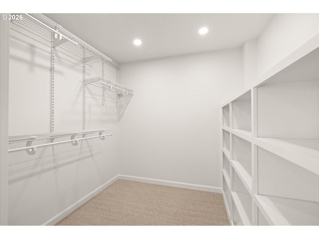 1625 Sw WESTWOOD Dr, Portland, OR 97239
