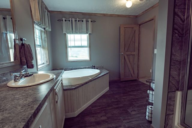 560 S Ridge Line Road, Decatur, TN 37322