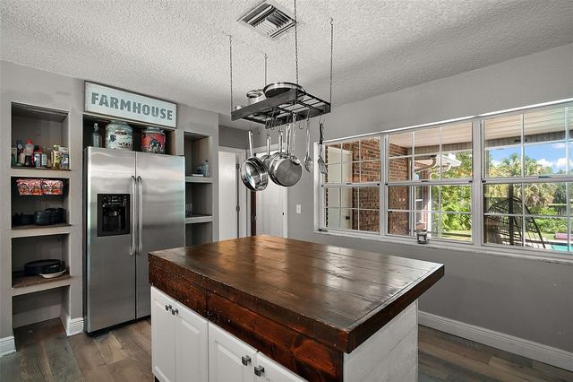 705 SUMMIT COURT, Mount Dora, FL 32757