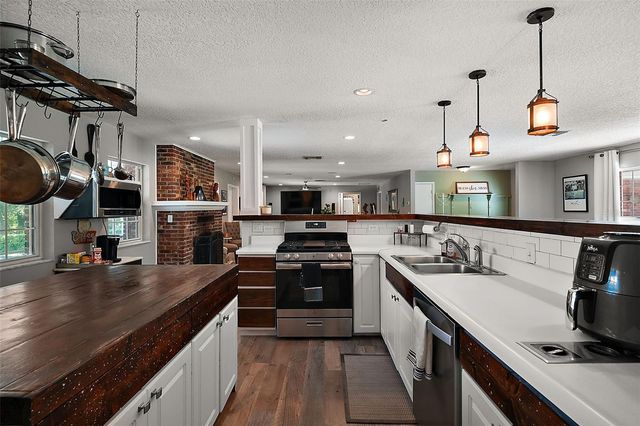 705 SUMMIT COURT, Mount Dora, FL 32757