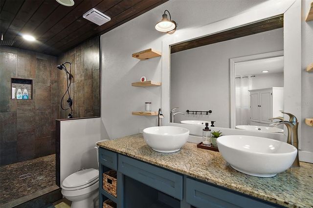 705 SUMMIT COURT, Mount Dora, FL 32757