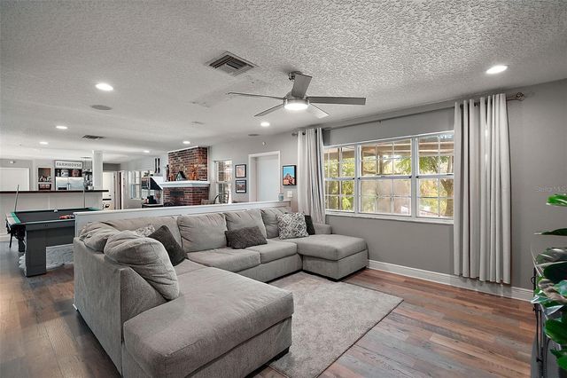 705 SUMMIT COURT, Mount Dora, FL 32757