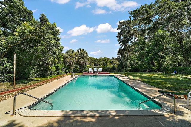 705 SUMMIT COURT, Mount Dora, FL 32757