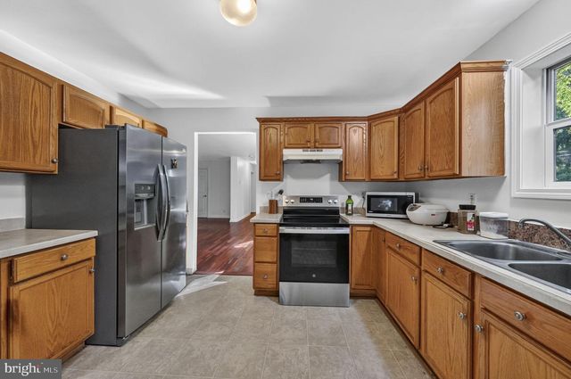 444 HUNT AVE, Hamilton, NJ 08610