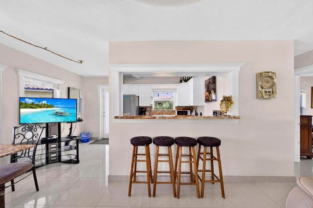 1225 Hillsboro Mile Villa H2, Hillsboro Beach, FL 33062