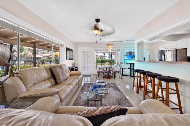 1225 Hillsboro Mile Villa H2, Hillsboro Beach, FL 33062
