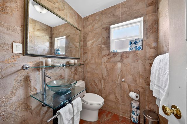 1225 Hillsboro Mile Villa H2, Hillsboro Beach, FL 33062