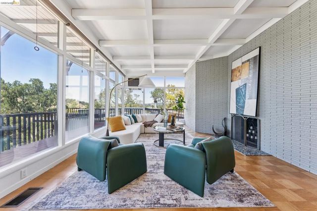 7 Knickerbocker Lane, Orinda, CA 94563