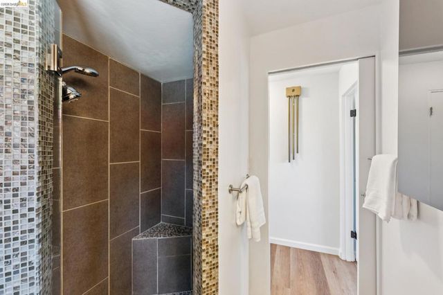 7 Knickerbocker Lane, Orinda, CA 94563