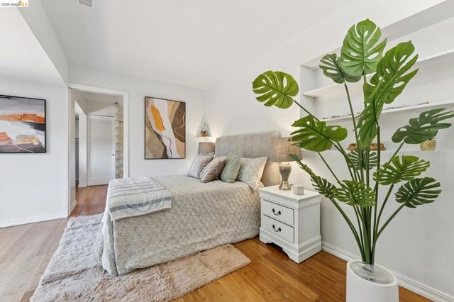 7 Knickerbocker Lane, Orinda, CA 94563