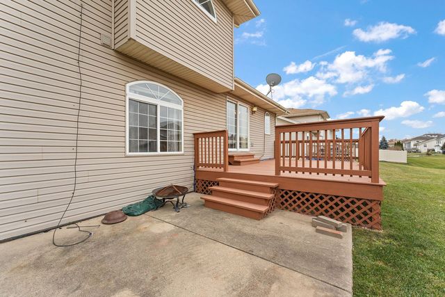 18020 Charlotte Drive, Lansing, IL 60438