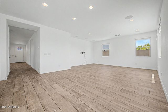 7028 S 12th Place, Phoenix, AZ 85042