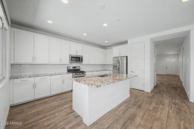 7028 S 12th Place, Phoenix, AZ 85042