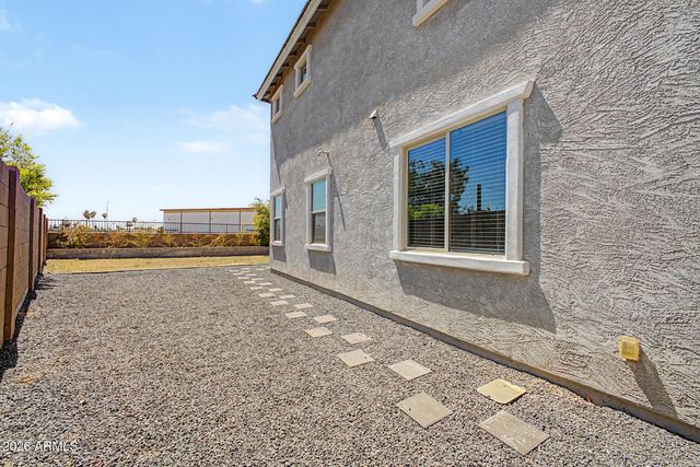 7028 S 12th Place, Phoenix, AZ 85042
