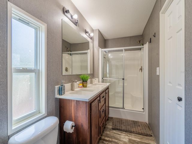 5600 NE NFR 5, Silver Springs, FL 34488