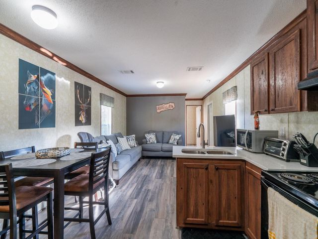 5600 NE NFR 5, Silver Springs, FL 34488