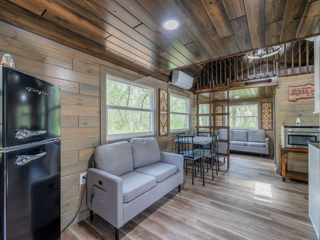 5600 NE NFR 5, Silver Springs, FL 34488