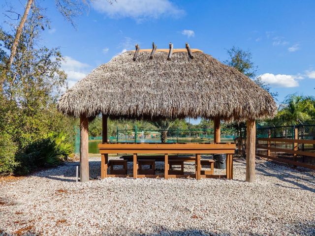 5600 NE NFR 5, Silver Springs, FL 34488