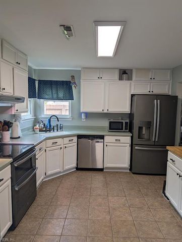 418 Beamons Mill TRL, Suffolk, VA 23434