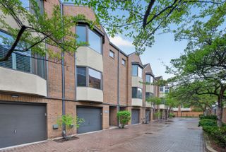 2011 N Halsted Street 34, Chicago, IL 60614
