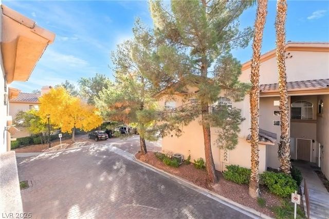 2050 West Warm Springs Road 4323, Henderson, NV 89014