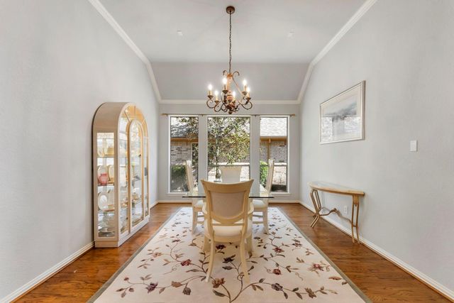 82 S Warbler Bend Circle, The Woodlands, TX 77382