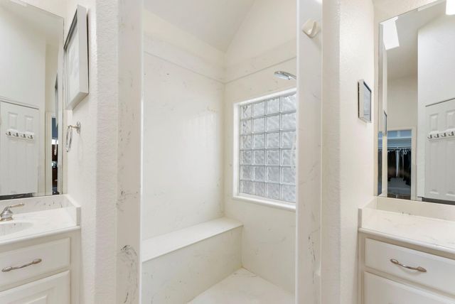 82 S Warbler Bend Circle, The Woodlands, TX 77382