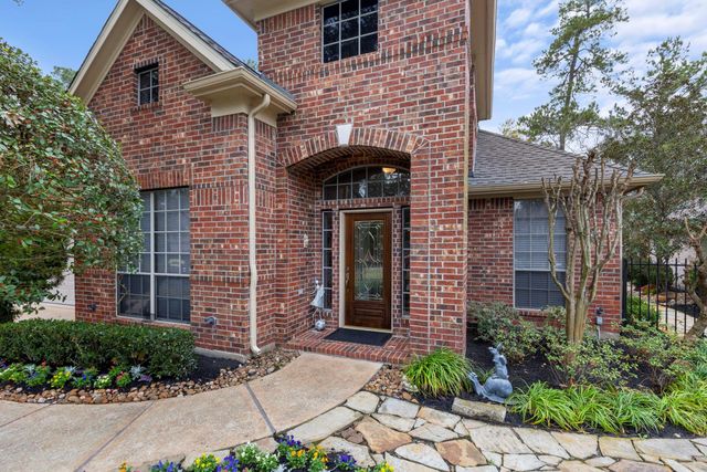 82 S Warbler Bend Circle, The Woodlands, TX 77382