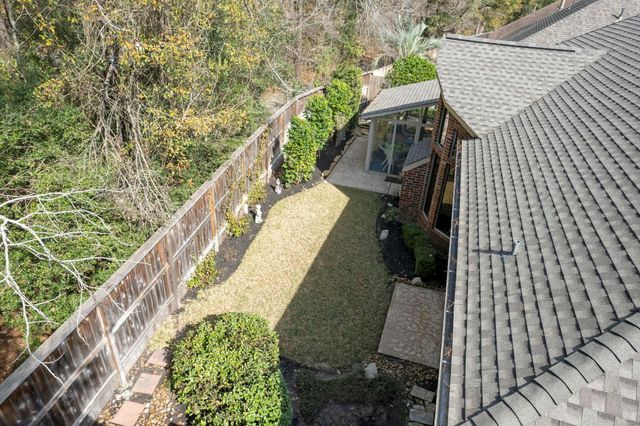 82 S Warbler Bend Circle, The Woodlands, TX 77382