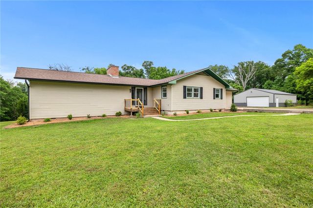 10210 Blackberry Lane, Gravette, AR 72736