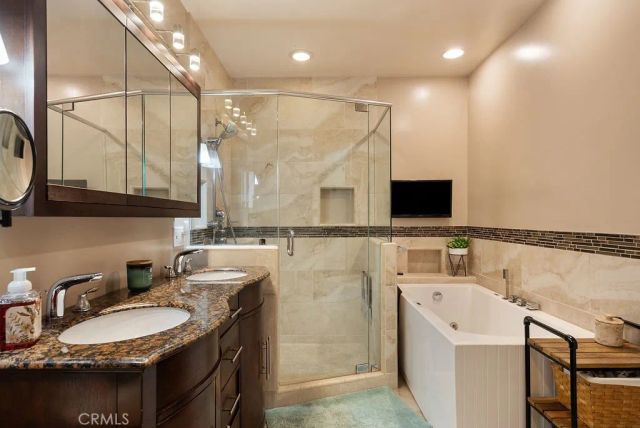 5053 College View Avenue, Eagle Rock, CA 90041