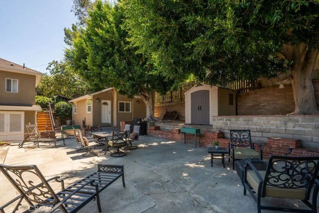 5053 College View Avenue, Eagle Rock, CA 90041