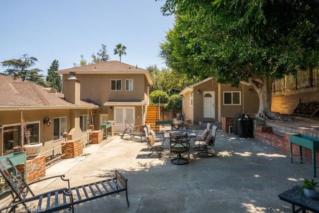 5053 College View Avenue, Eagle Rock, CA 90041