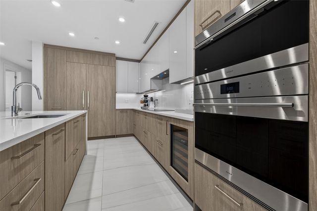 153 N Seabreeze 1901-S, Fort Lauderdale, FL 33304