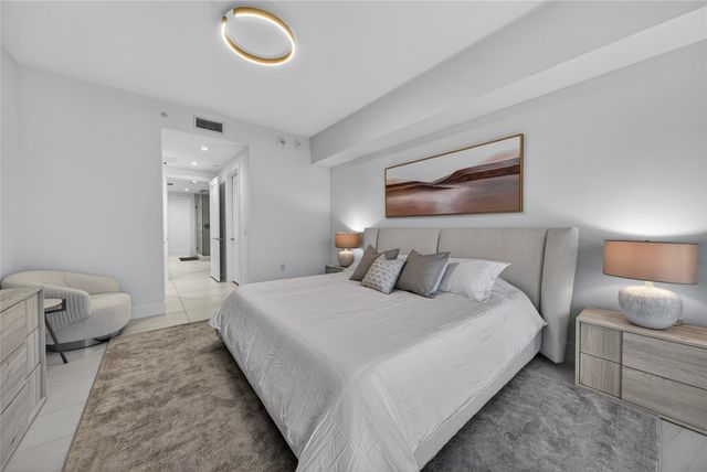 153 N Seabreeze 1901-S, Fort Lauderdale, FL 33304