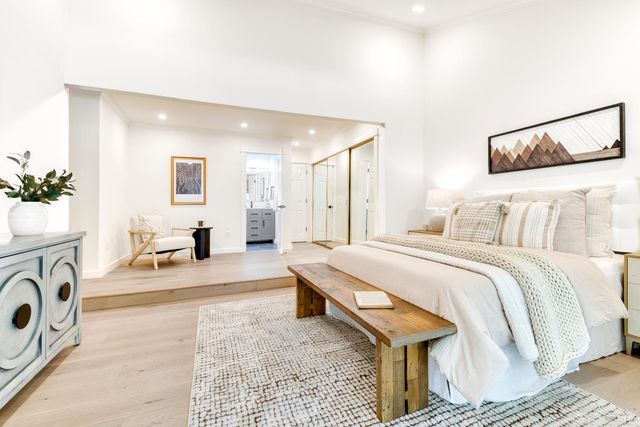 13 Woodland Ct, Novato, CA 94947