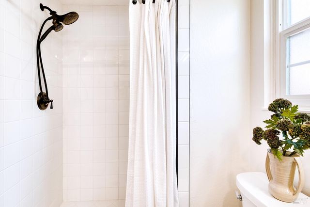 13 Woodland Ct, Novato, CA 94947