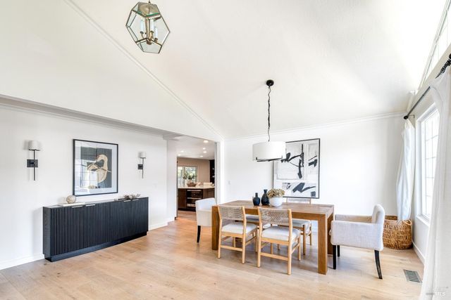 13 Woodland Ct, Novato, CA 94947