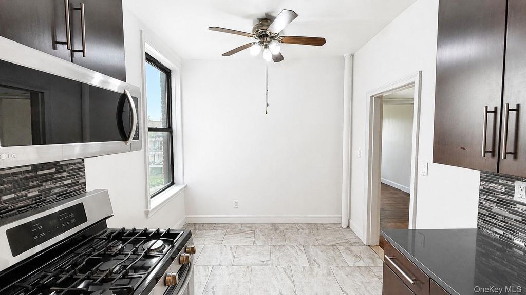 5 Circuit Road A30, New Rochelle, NY 10805 — photo 4