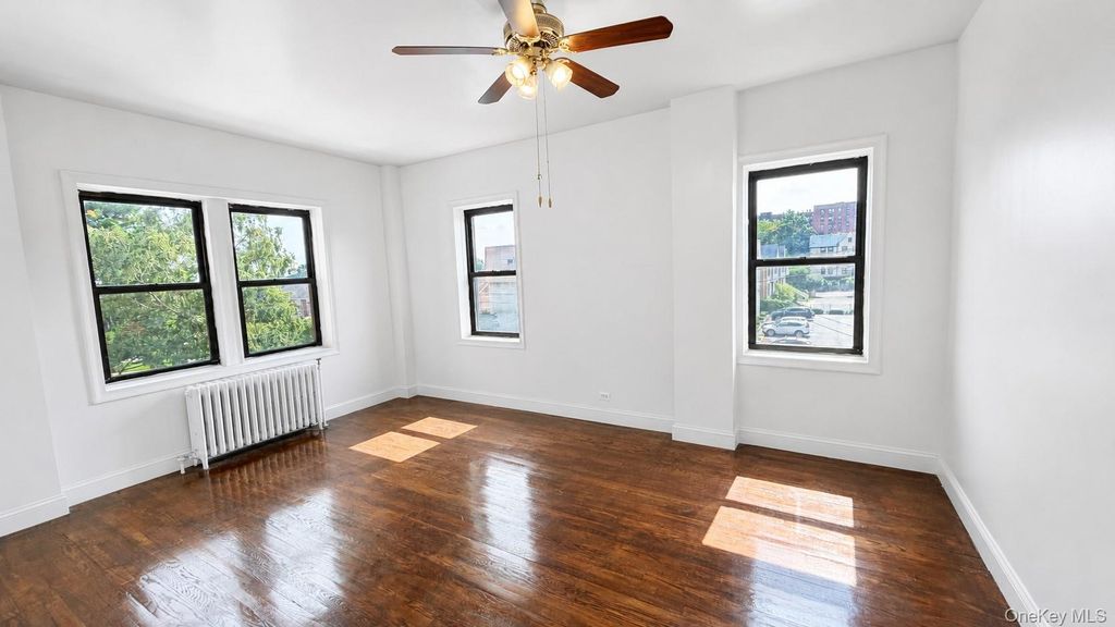 5 Circuit Road A30, New Rochelle, NY 10805 — photo 5