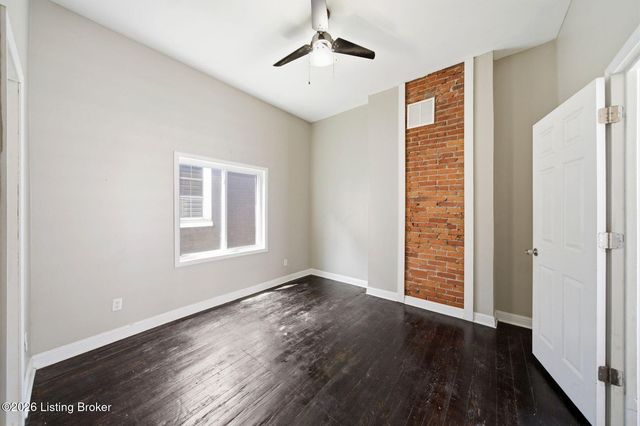 914 E St Catherine St, Louisville, KY 40204