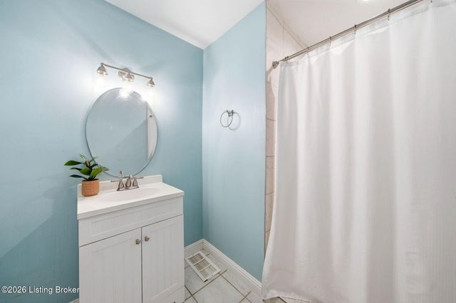 914 E St Catherine St, Louisville, KY 40204