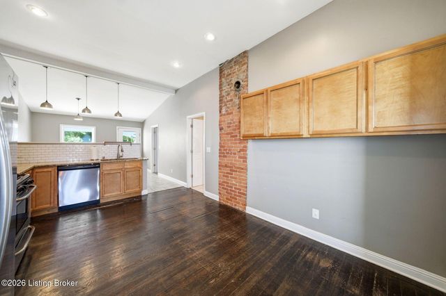 914 E St Catherine St, Louisville, KY 40204