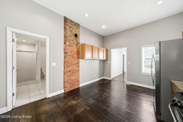 914 E St Catherine St, Louisville, KY 40204