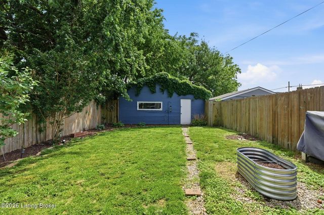 914 E St Catherine St, Louisville, KY 40204